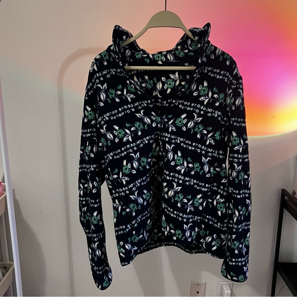 cute & cozy uniqlo floral fleece!